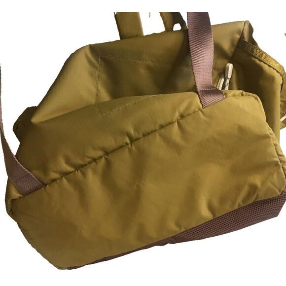 Madewell MWL Small crossbody market bag/backpack, gold with rose mesh pockets - Picture 10 of 12